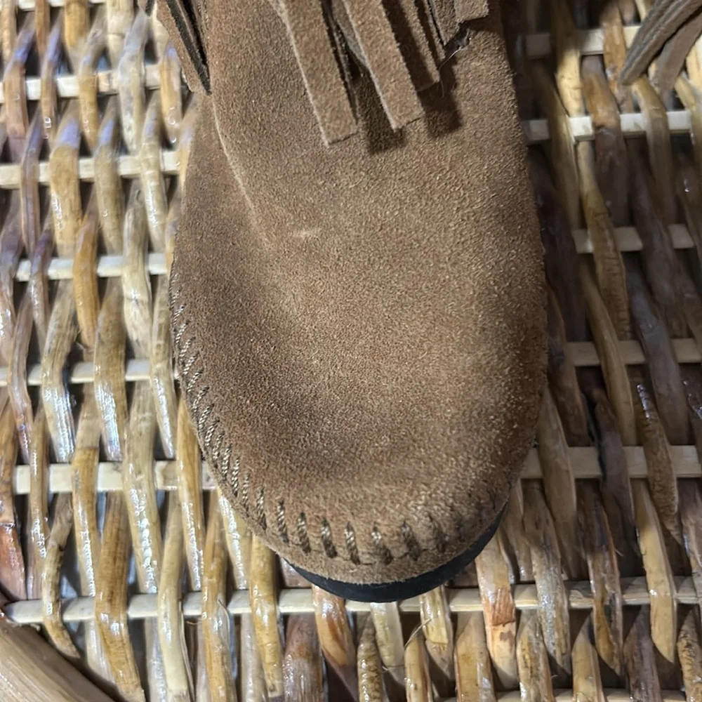 Minnetonkaka size 6. - Picture 6 of 9